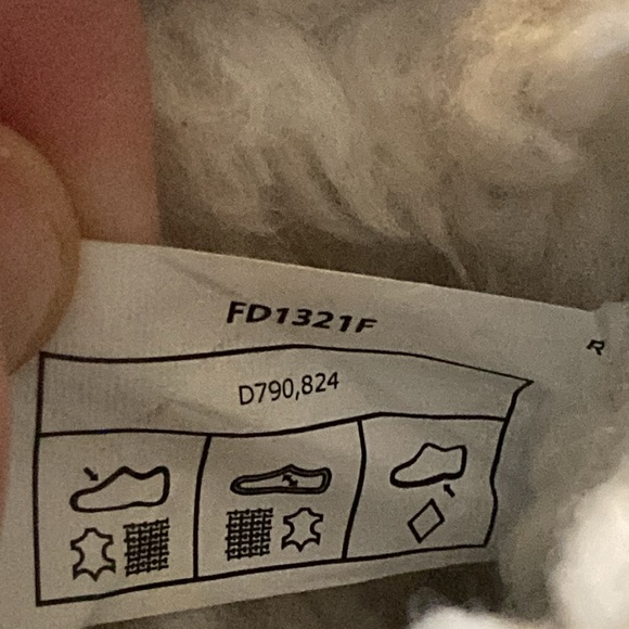 NWOB Koolaburra by Ugg Victoria mini boots size 10 - Picture 12 of 12